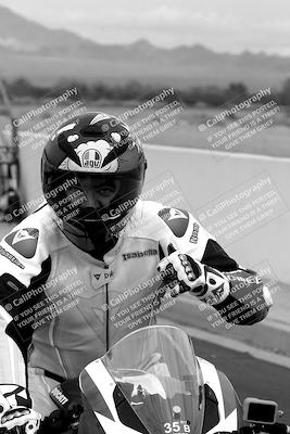 media/Mar-20-2023-Moto Forza (Mon) [[d0bbc59e78]]/Around the Pits/